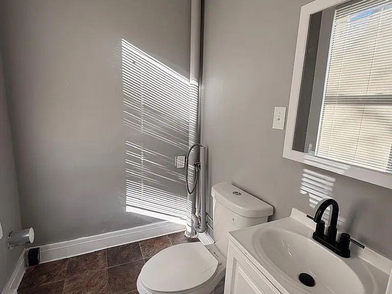 77 Shepard St ##1 - Photo 6 of 7