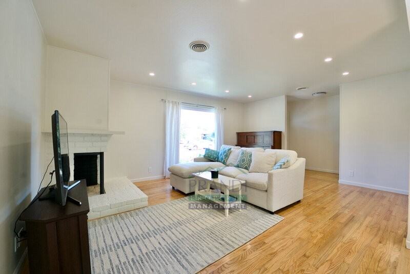2061 Carolyn Way - Photo 2 of 28