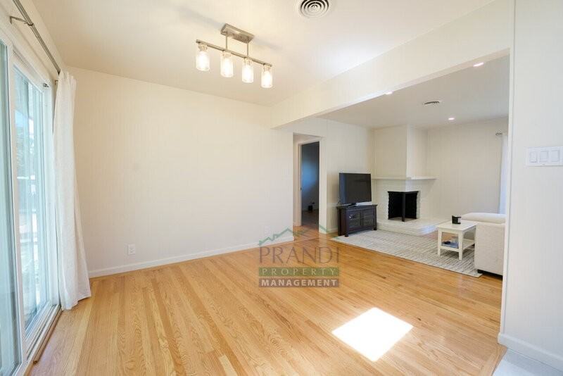 2061 Carolyn Way - Photo 6 of 28