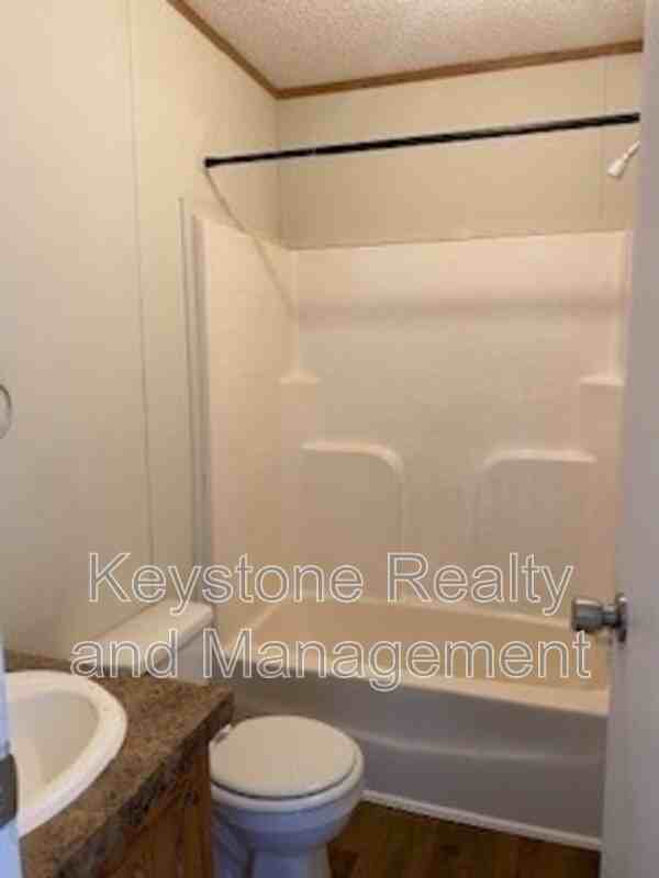 810 Monroe Ln - Photo 6 of 10