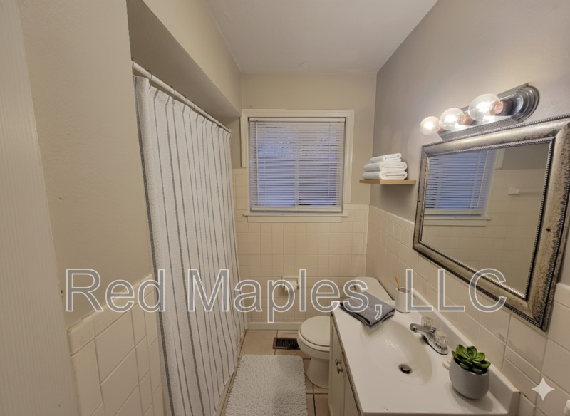3B Fairview Dr #B - Photo 4 of 9