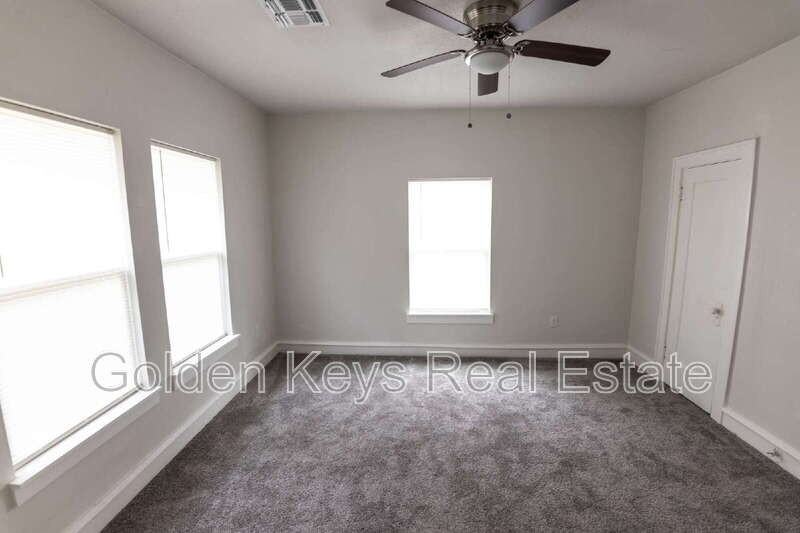 1525 Proctor Ave - Photo 3 of 15