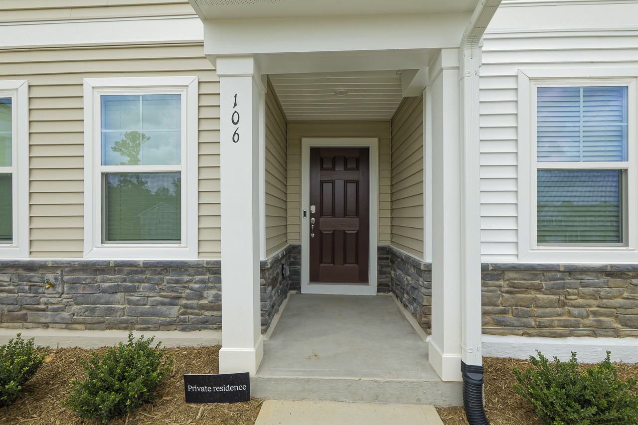 106 Zealand Ct - Photo 2 of 38