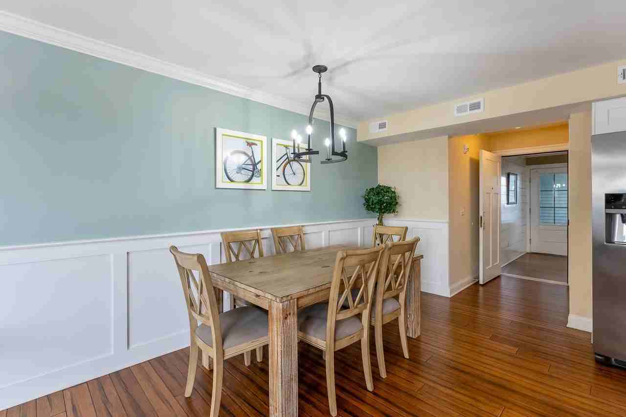 3860 Amberly Dr - Photo 3 of 10