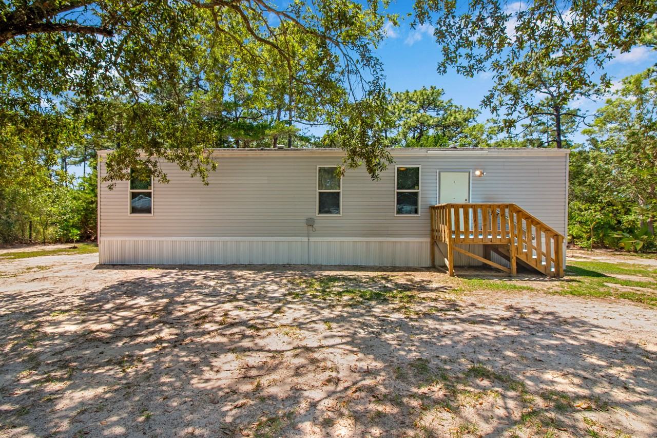396 Peachtree Cir - Photo 2 of 20