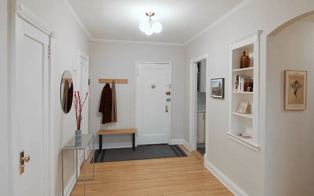 811 Cortelyou Rd - Photo 4 of 13