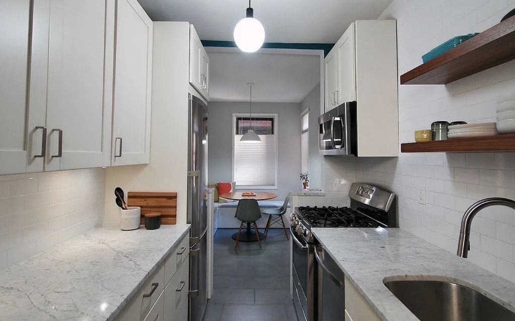 811 Cortelyou Rd - Photo 5 of 13