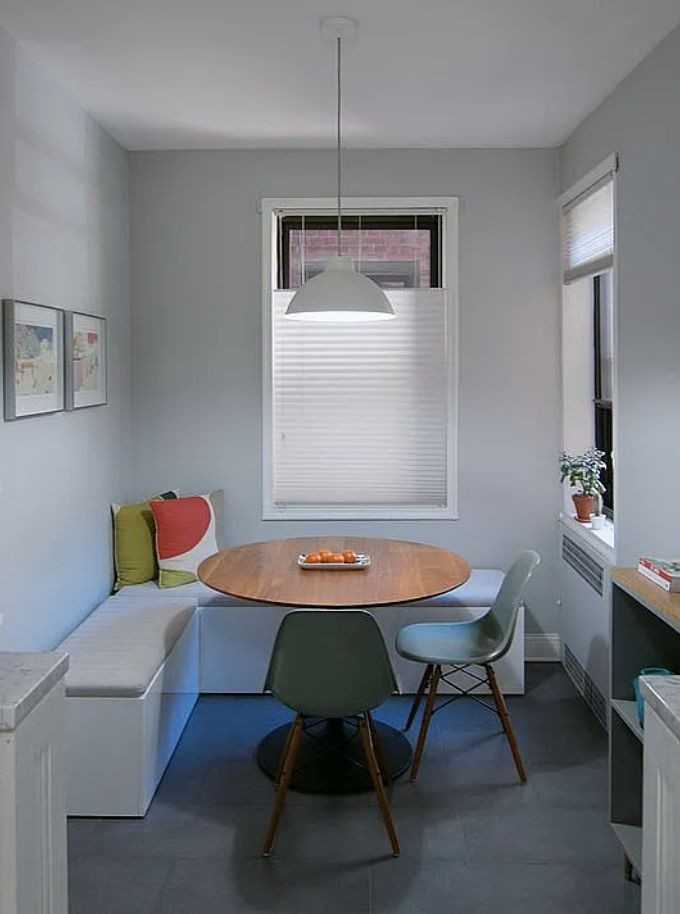 811 Cortelyou Rd - Photo 6 of 13