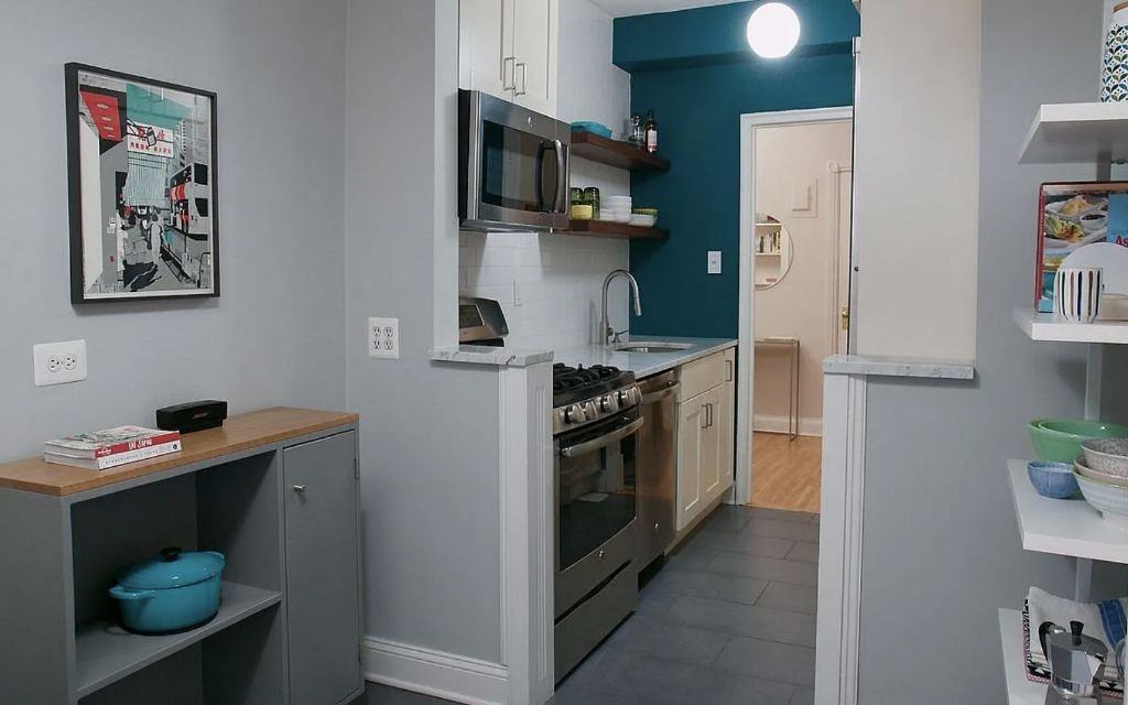 811 Cortelyou Rd - Photo 7 of 13