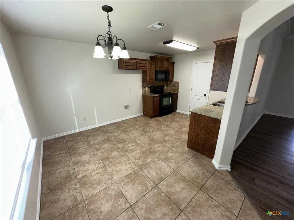 4612 Canyon Ridge Dr - Photo 5 of 18