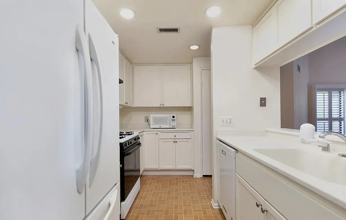 701 Kettner Blvd #94 - Photo 5 of 13
