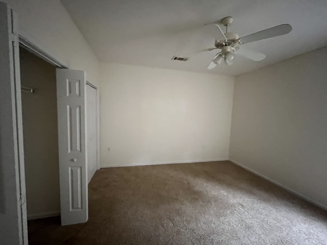 111 Kaiser St - Photo 2 of 20