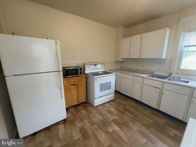 124 Ray St - Photo 6 of 12
