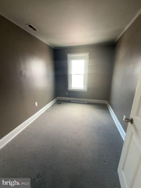 124 Ray St - Photo 7 of 12