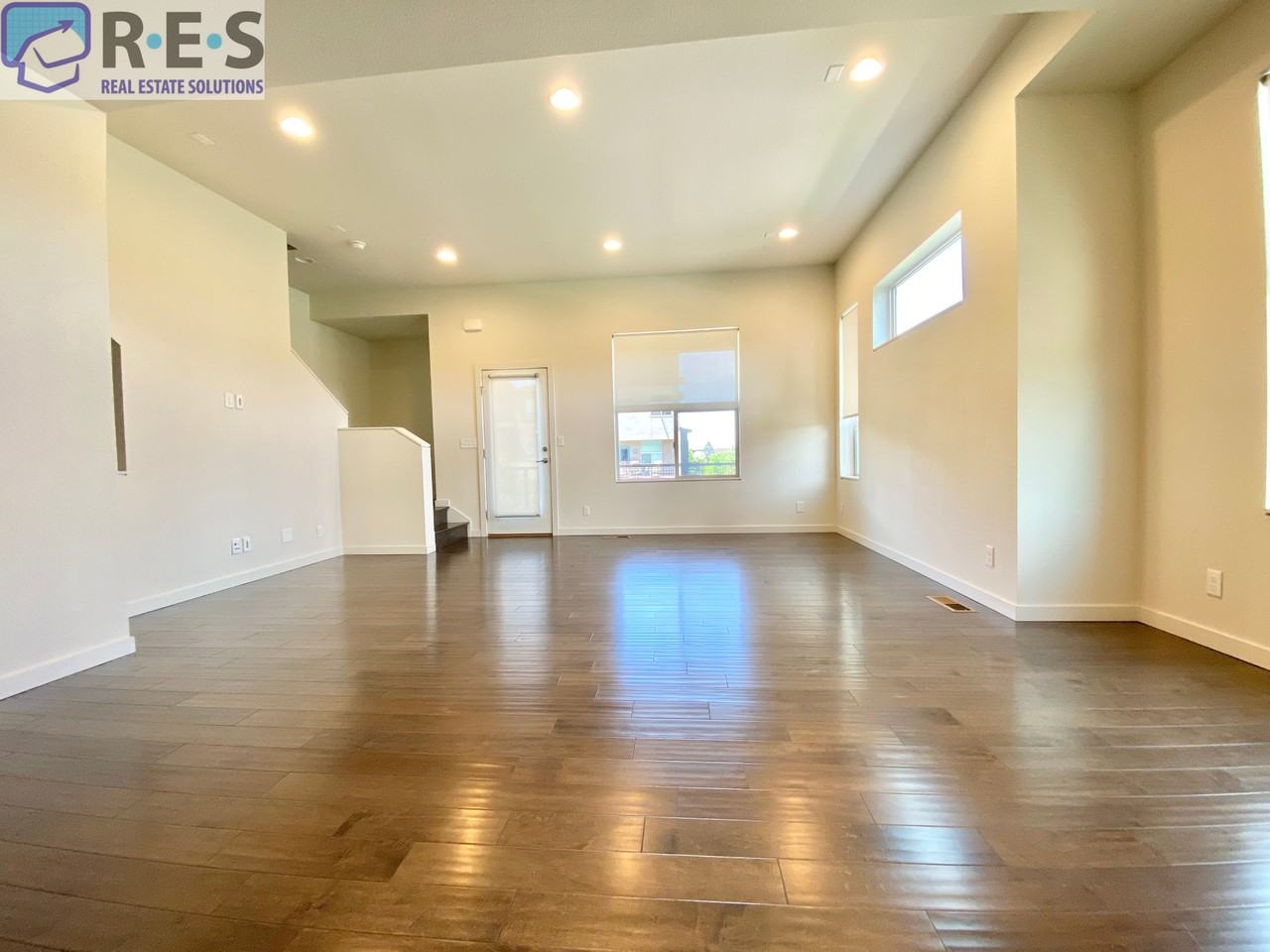 9190 E 52nd Dr - Photo 4 of 11