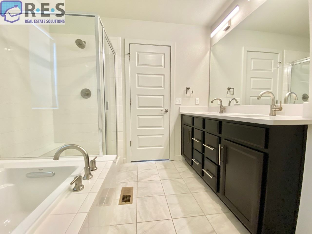 9190 E 52nd Dr - Photo 6 of 11
