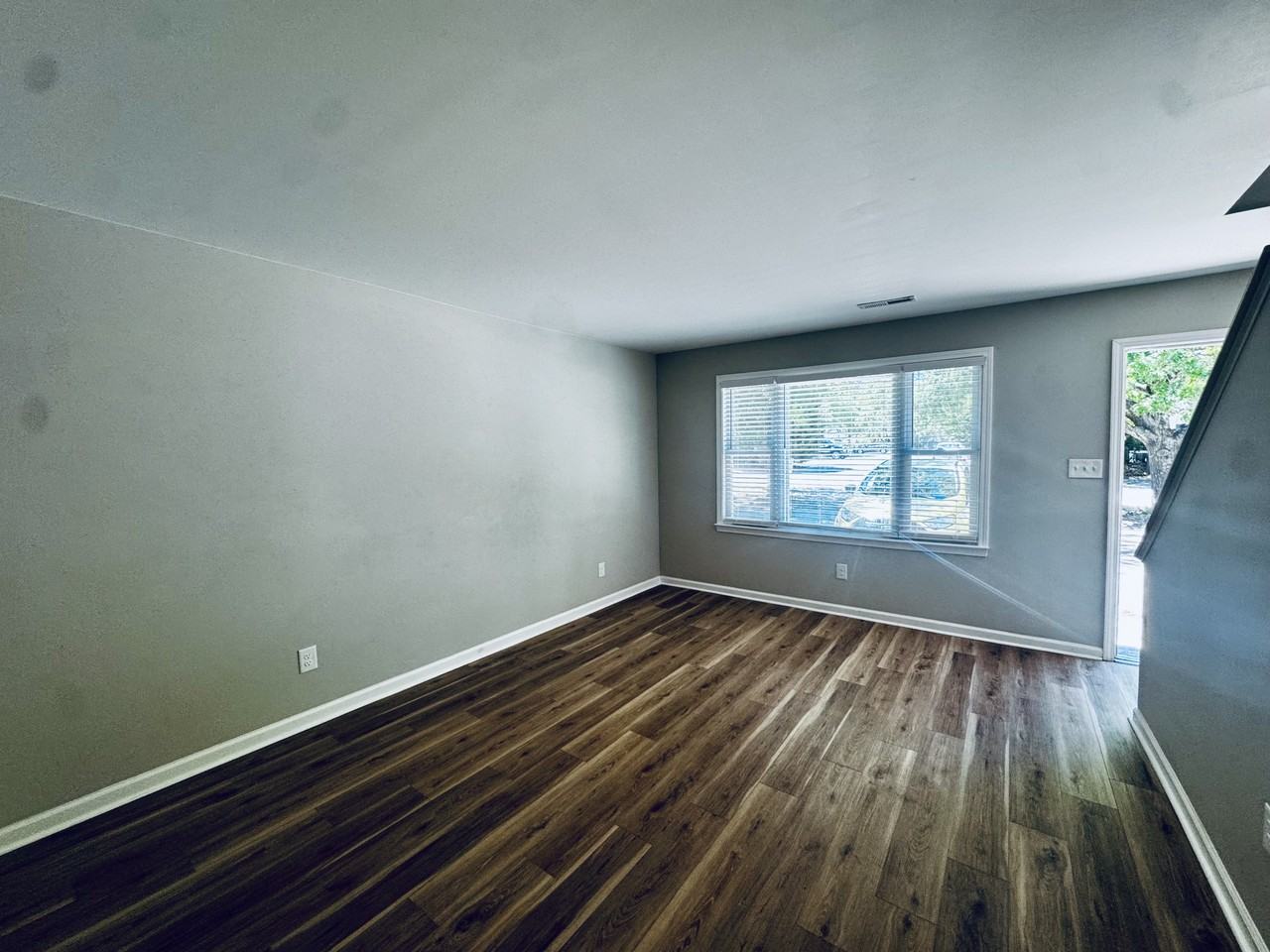 6700 Jefferson Pl #B - Photo 3 of 22