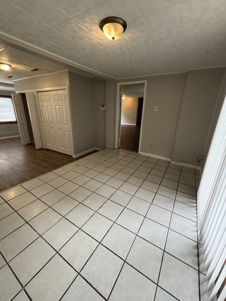 19025 Oakmont North Dr - Photo 5 of 16