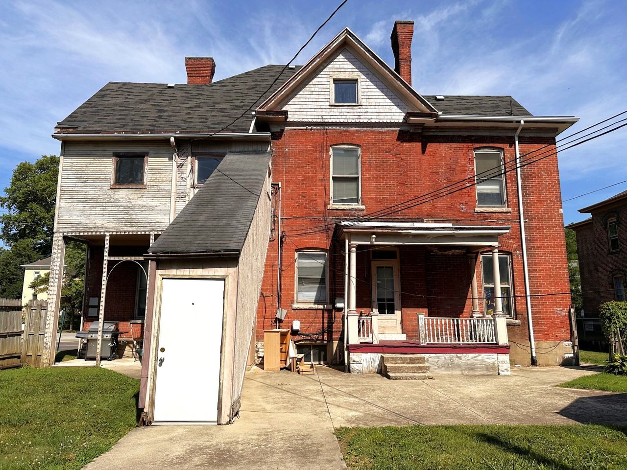 224 S 6Th St - Photo 5 of 6