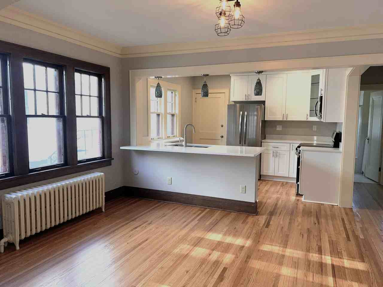 2114 Randolph Ave - Photo 3 of 13