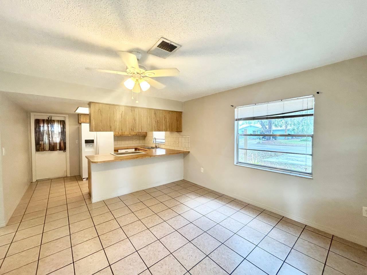 5800 Montana Ave - Photo 5 of 25