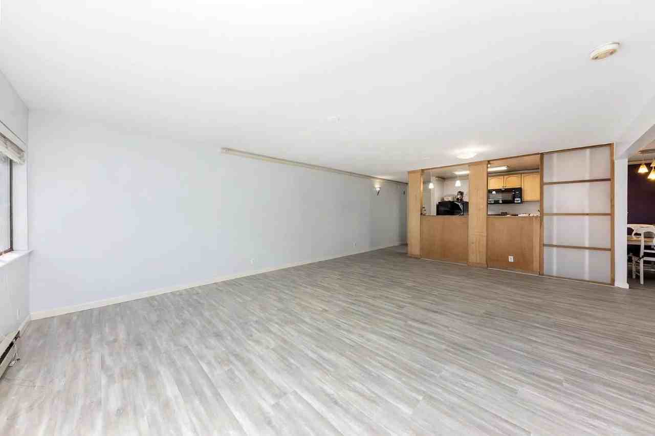 320 Peninsula Ave #120 - Photo 7 of 13