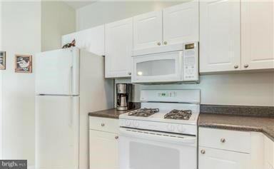 11307 Aristotle Dr #103 - Photo 5 of 12