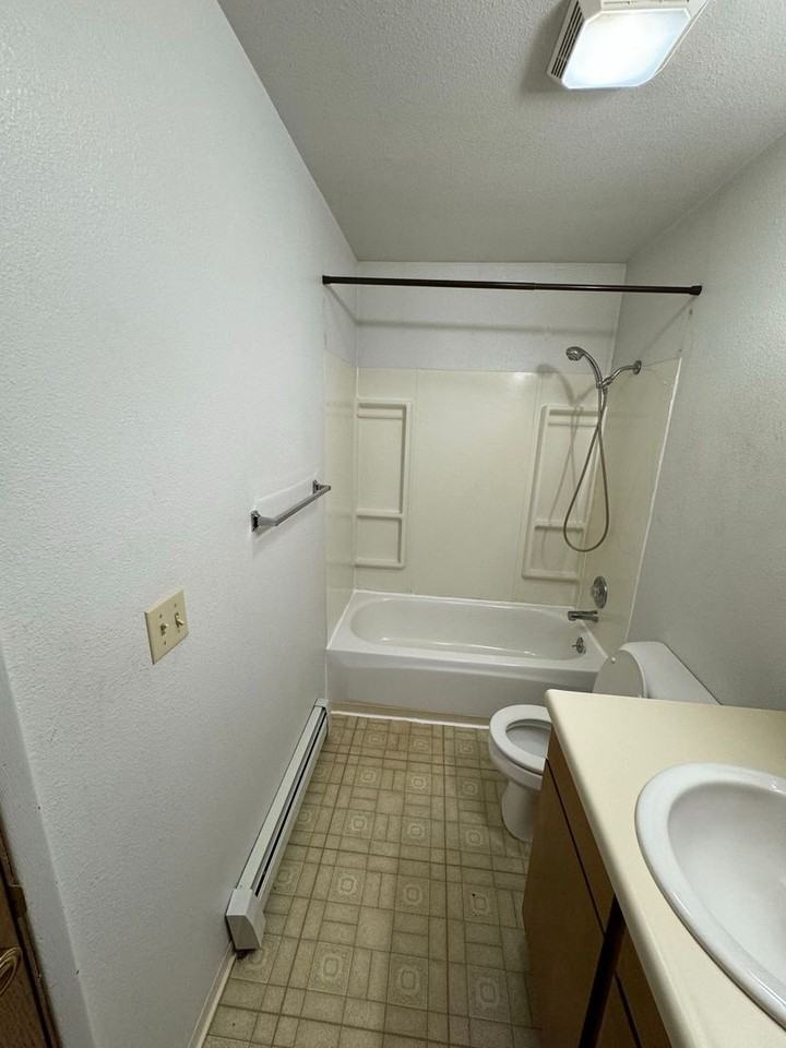 4006 E Steven Dr #18 - Photo 6 of 8