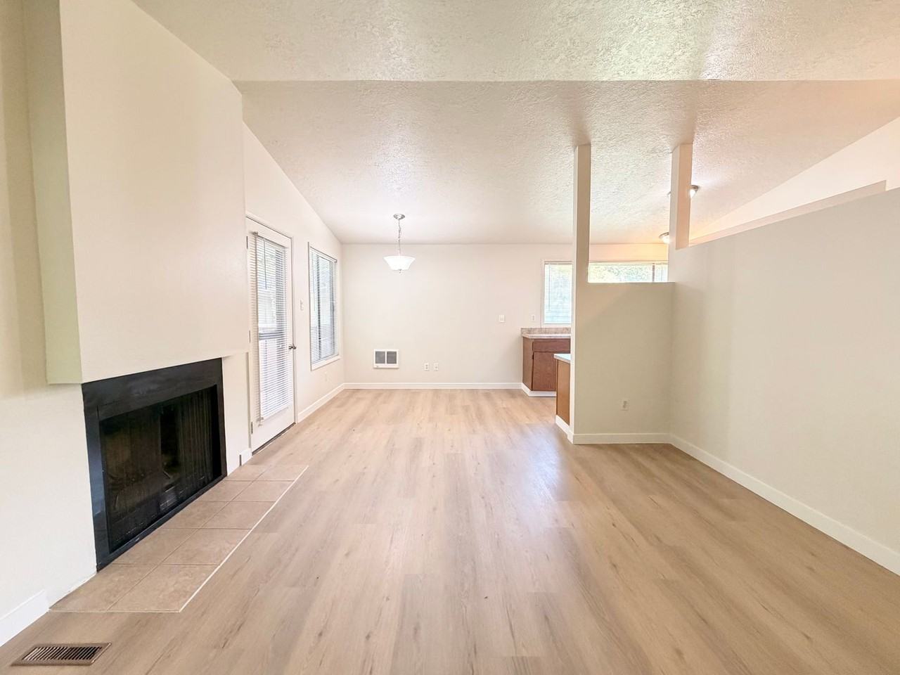 7060 Montauk Cir - Photo 2 of 24