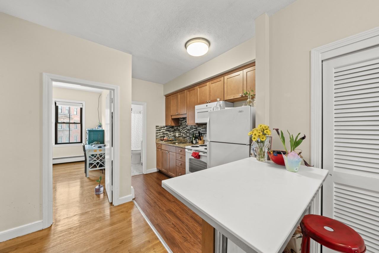 11 Wigglesworth St #3 - Photo 2 of 16