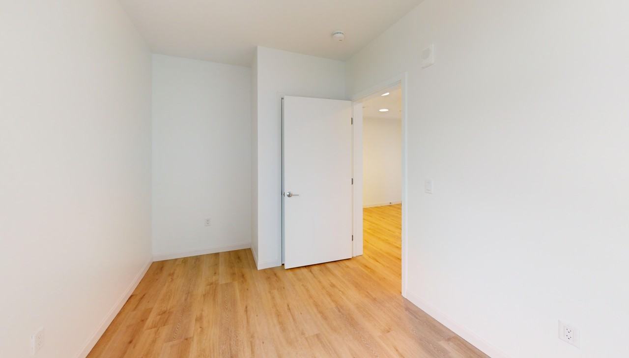 60 Kilmarnock St #842 - Photo 7 of 14