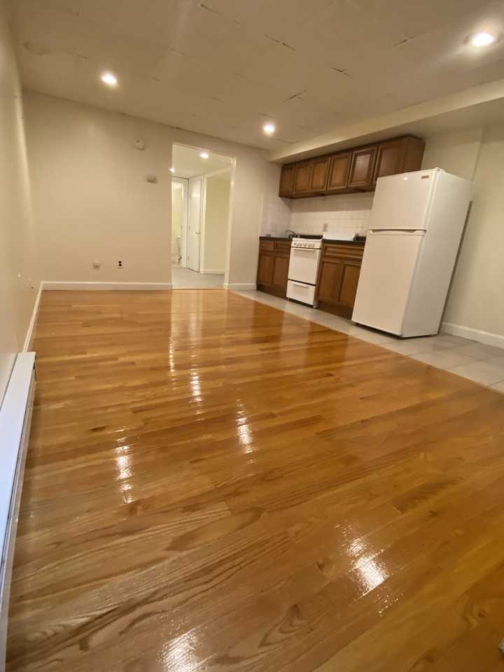 506 Beacon St #B - Photo 2 of 10