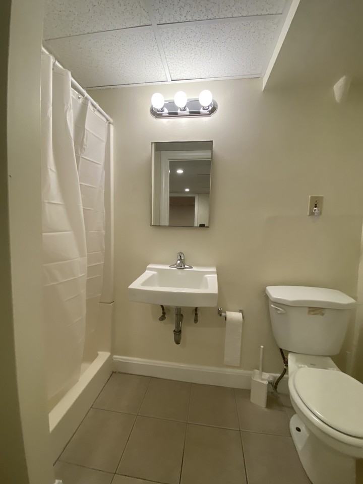 506 Beacon St #B - Photo 7 of 10