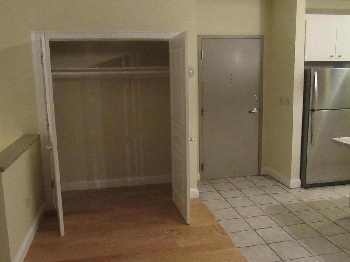 448 Hanover St #102 - Photo 5 of 17