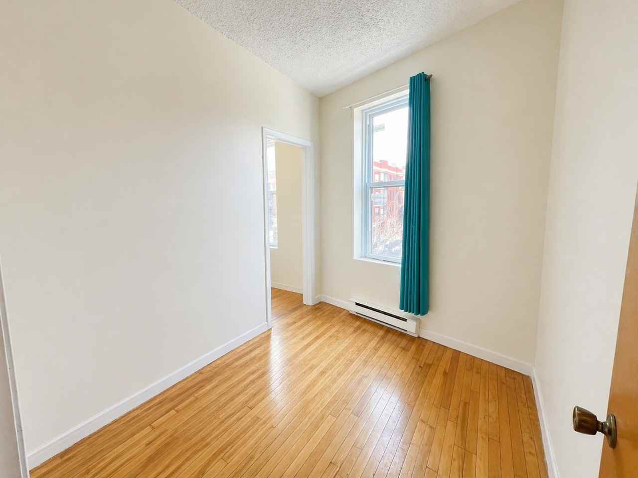 5852 Rue Sherbrooke Ouest #4 - Photo 4 of 8