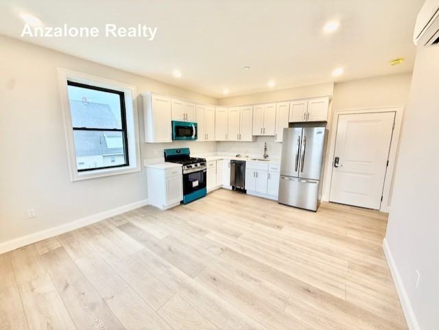 220 Winthrop St #302