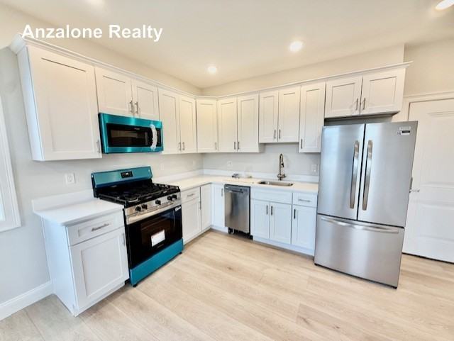 220 Winthrop St #302 - Photo 5 of 10