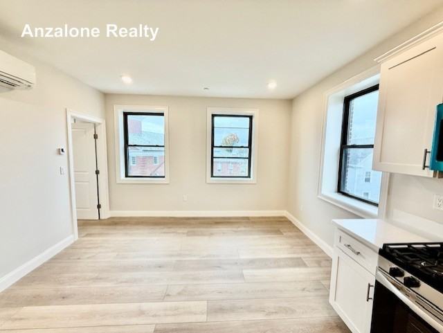 220 Winthrop St #302 - Photo 6 of 10
