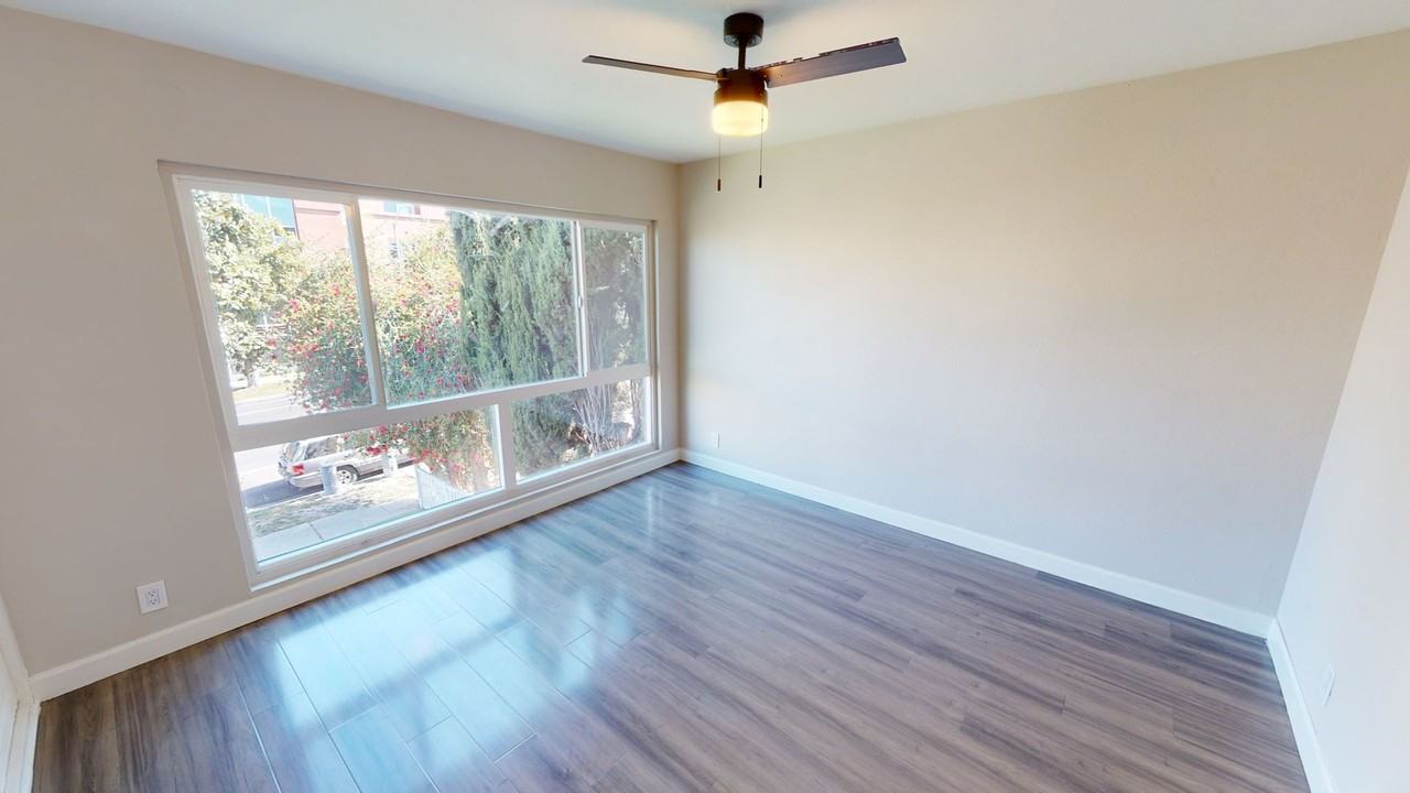 RWD - The Patio Apts - Photo 4 of 4