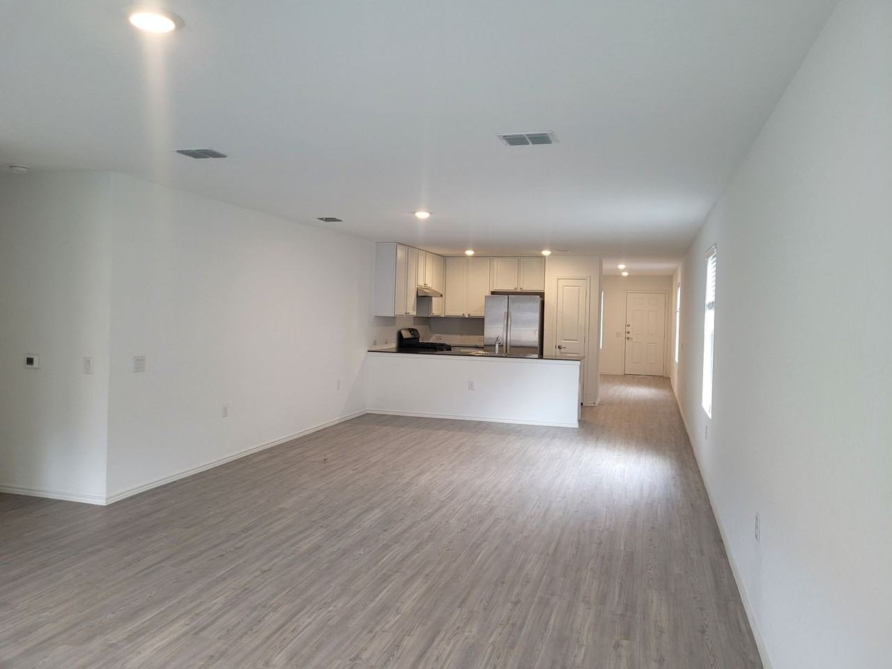 10107 Kersey Ml - Photo 5 of 18
