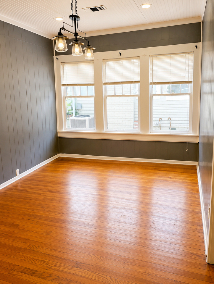 1317 Bixby St - Photo 2 of 5