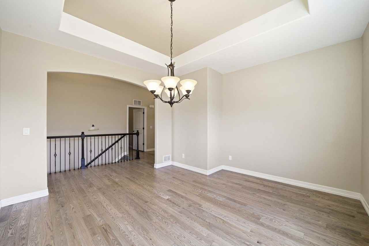 13802 Windrush Dr - Photo 5 of 45