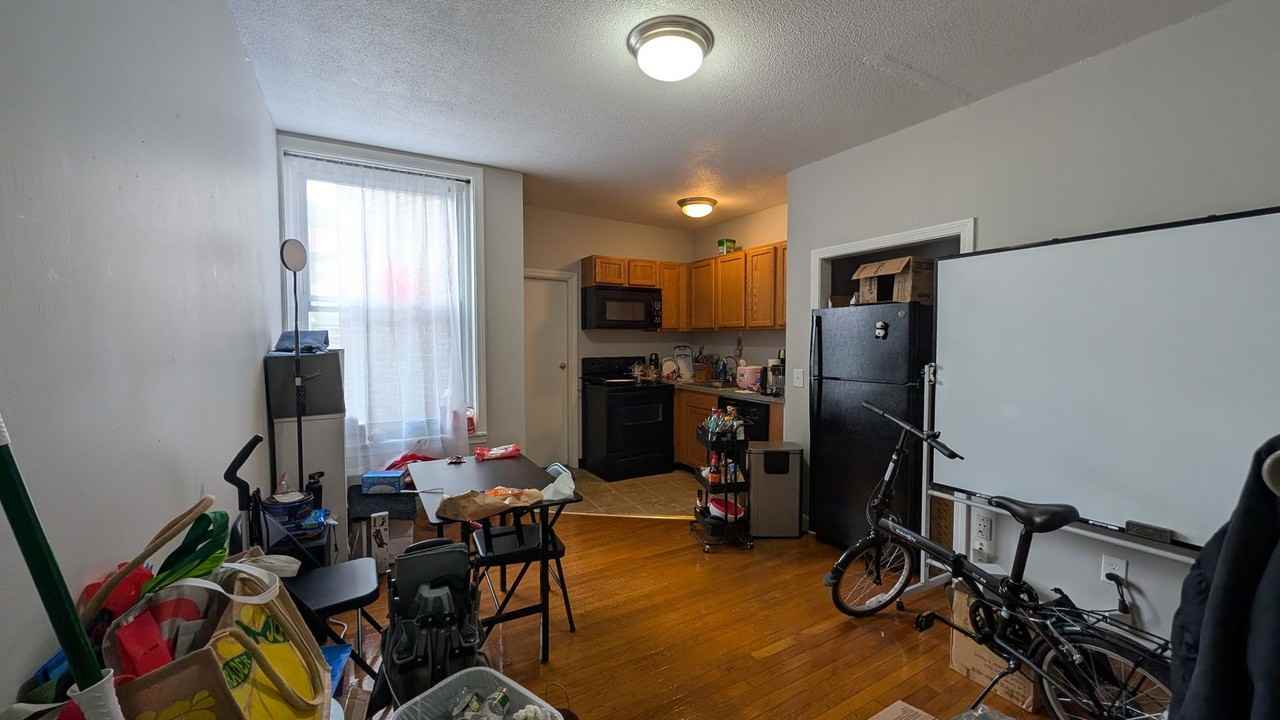 1363 Commonwealth Ave - Photo 7 of 12