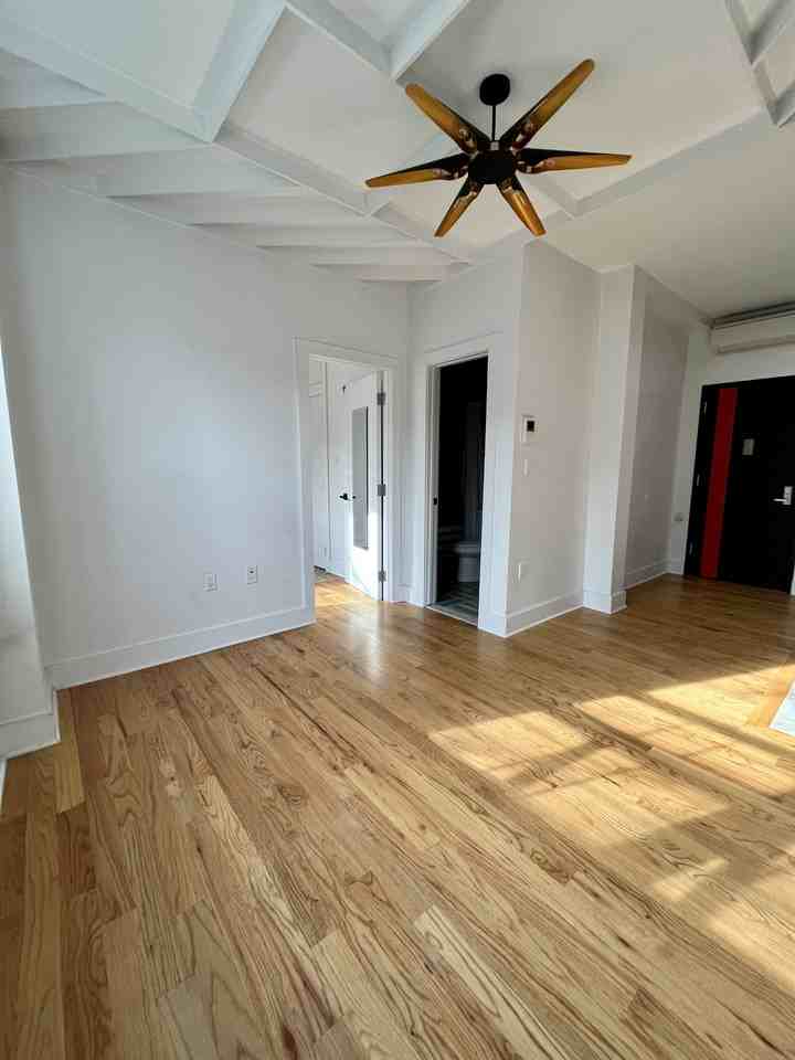 930 Dekalb Ave #2 - Photo 4 of 9