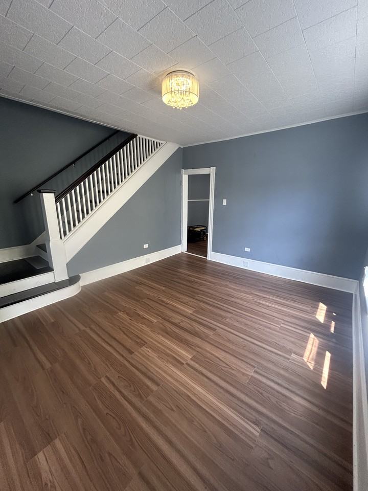 106 Center Ave #NA - Photo 5 of 17