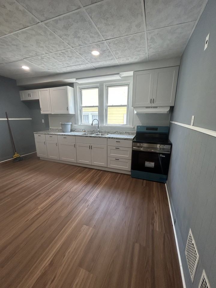 106 Center Ave #NA - Photo 7 of 17