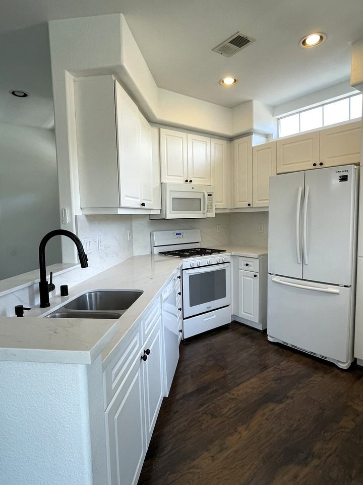 10776 Sabre Hill Dr #249 - Photo 5 of 17