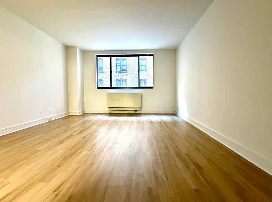 240 Riverside Dr #210 - Photo 2 of 13
