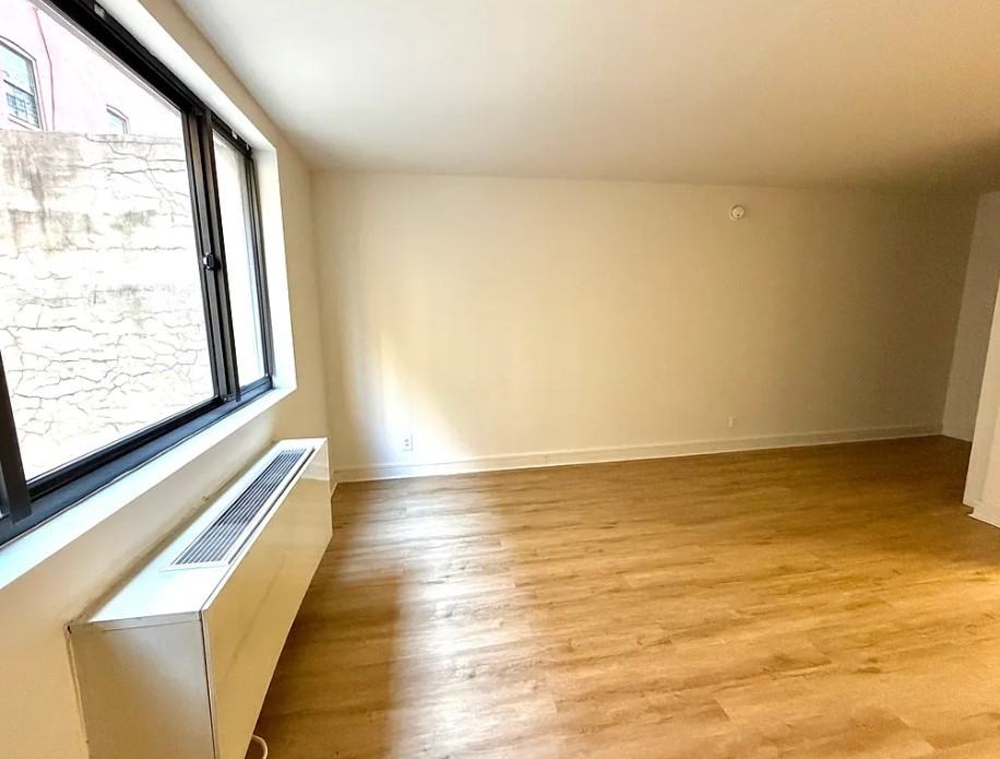 240 Riverside Dr #210 - Photo 3 of 13