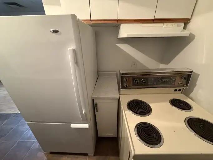 66 St. Paul St - Photo 3 of 9